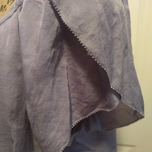 Loft Flutter Sleeve Blouse - Picture 3 of 3